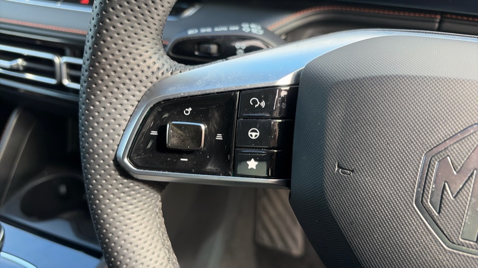 MG HS 1.5 T-GDI Hybrid+ Trophy 5dr Auto Hybrid Hatchback - Image 30