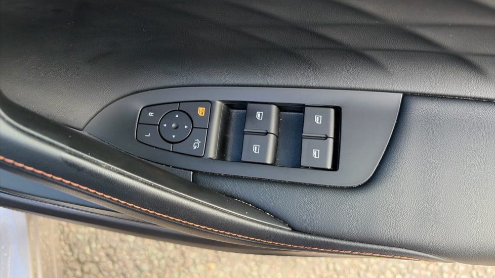 MG HS 1.5 T-GDI Hybrid+ Trophy 5dr Auto Hybrid Hatchback - Image 33