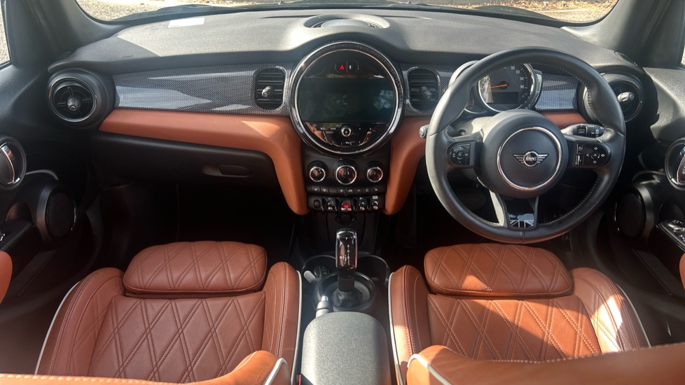 MINI Hatchback 1.5 Cooper Exclusive 5dr Auto Petrol Hatchback - Image 10