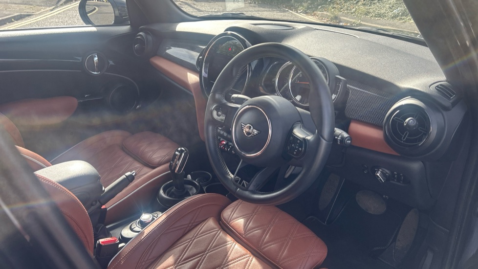 MINI Hatchback 1.5 Cooper Exclusive 5dr Auto Petrol Hatchback - Image 11