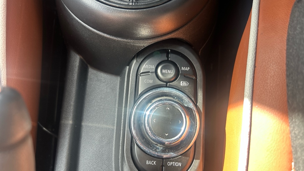 MINI Hatchback 1.5 Cooper Exclusive 5dr Auto Petrol Hatchback - Image 23