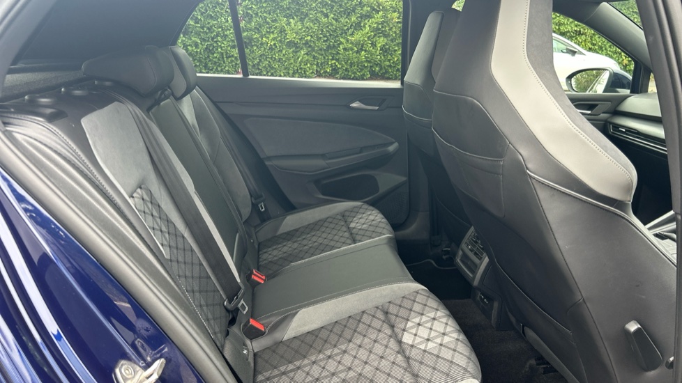 Volkswagen Golf 1.5 TSI 150 R-Line 5dr Petrol Hatchback - Image 16