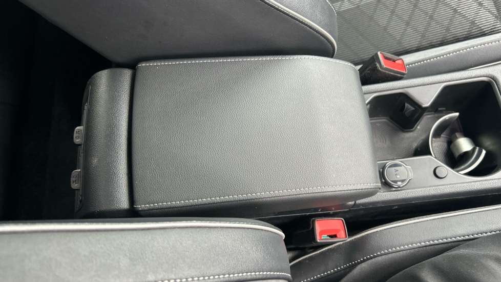 Volkswagen Golf 1.5 TSI 150 R-Line 5dr Petrol Hatchback - Image 31