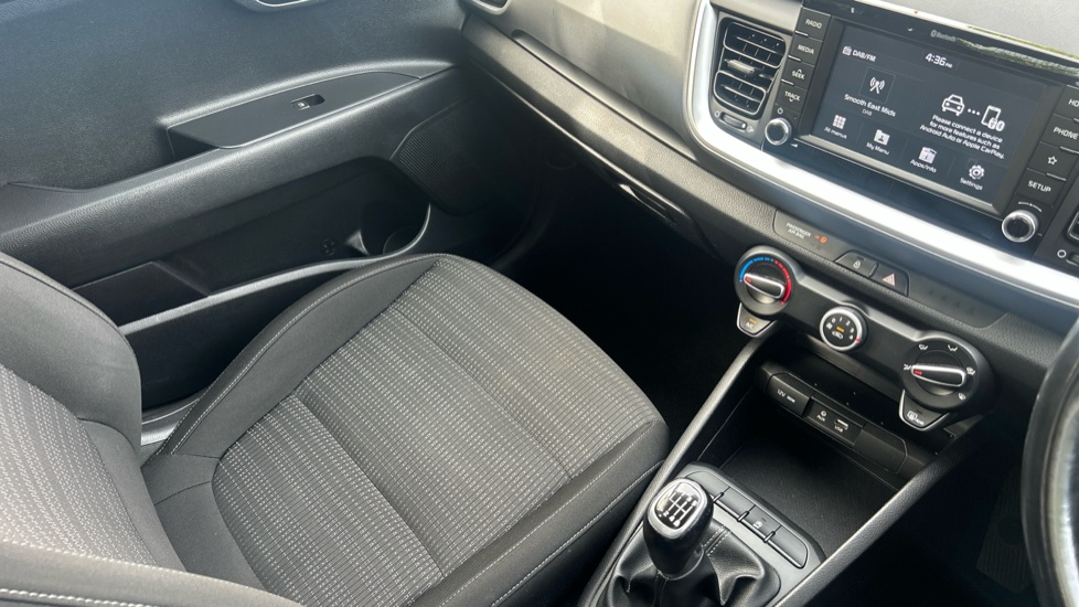 Kia Stonic 1.6 CRDi 2 5dr Diesel Estate - Image 14