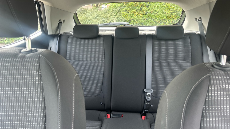 Kia Stonic 1.6 CRDi 2 5dr Diesel Estate - Image 15