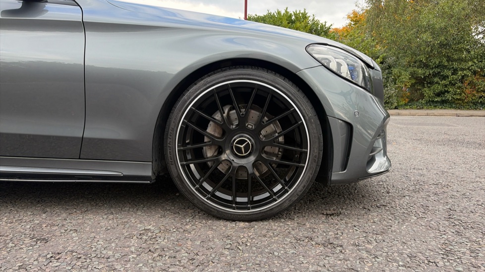 Mercedes-Benz C-Class C220d AMG Line Premium 4dr 9G-Tronic Diesel Saloon - Image 7