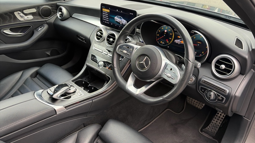 Mercedes-Benz C-Class C220d AMG Line Premium 4dr 9G-Tronic Diesel Saloon - Image 11