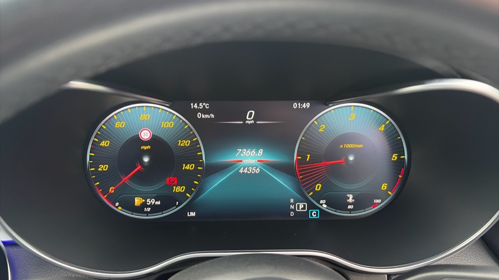 Mercedes-Benz C-Class C220d AMG Line Premium 4dr 9G-Tronic Diesel Saloon - Image 18