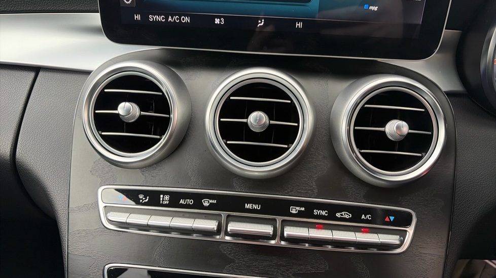 Mercedes-Benz C-Class C220d AMG Line Premium 4dr 9G-Tronic Diesel Saloon - Image 25