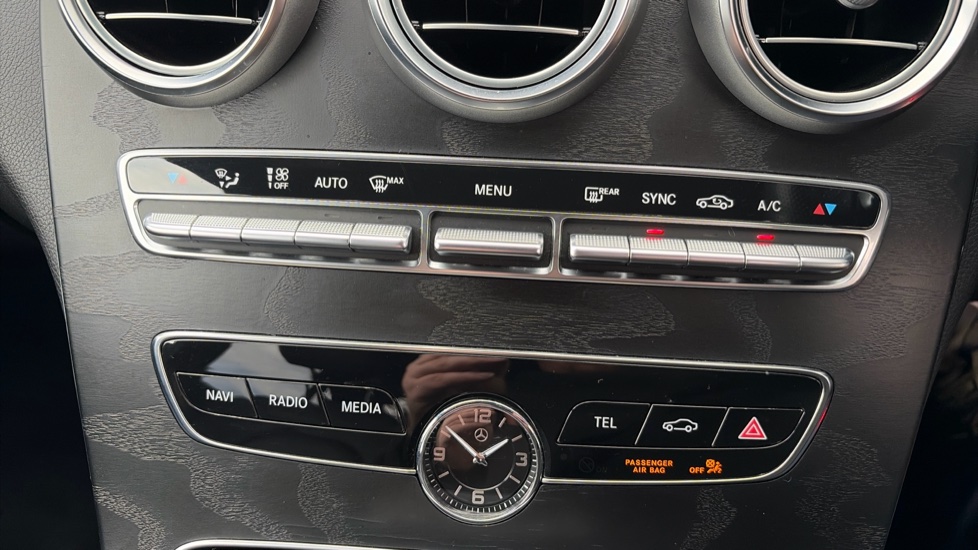 Mercedes-Benz C-Class C220d AMG Line Premium 4dr 9G-Tronic Diesel Saloon - Image 26