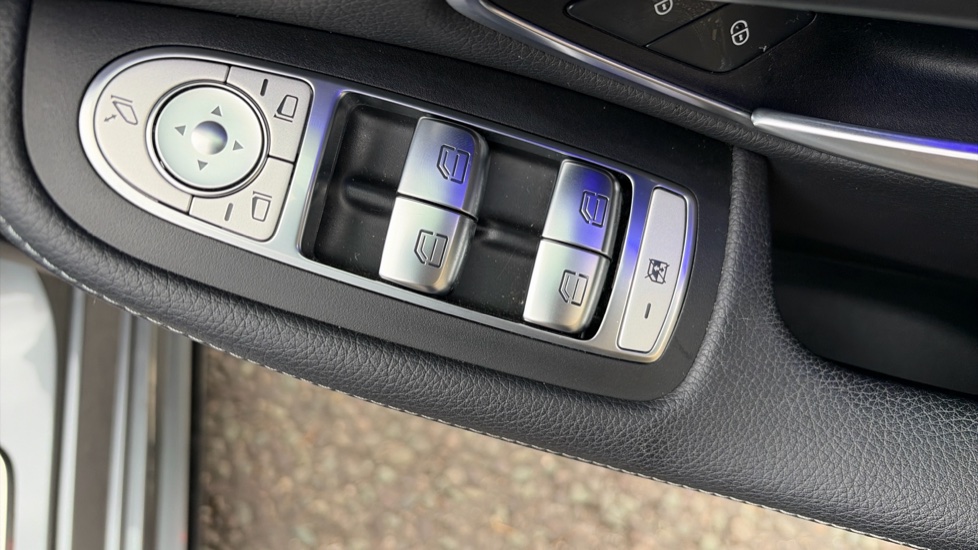 Mercedes-Benz C-Class C220d AMG Line Premium 4dr 9G-Tronic Diesel Saloon - Image 36