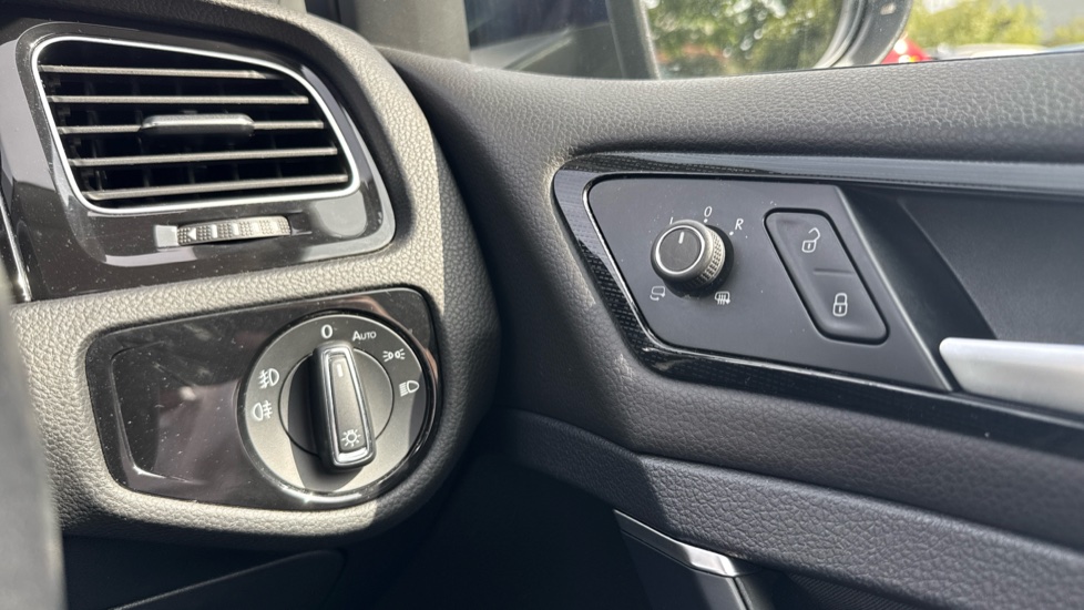Volkswagen Golf 1.5 TSI EVO 150 GT 3dr Petrol Hatchback - Image 23