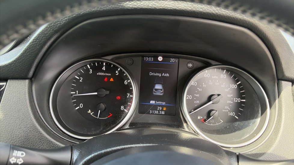 Nissan Qashqai 1.3 DiG-T Acenta Premium 5dr Petrol Hatchback - Image 18