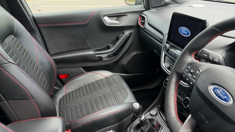 Ford Puma 1.0 EcoBoost Hybrid mHEV 155 ST-Line X 5dr Petrol Hatchback - Image 14