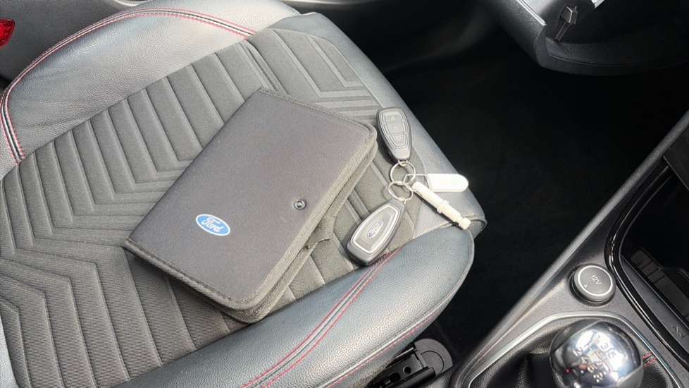 Ford Puma 1.0 EcoBoost Hybrid mHEV 155 ST-Line X 5dr Petrol Hatchback - Image 19