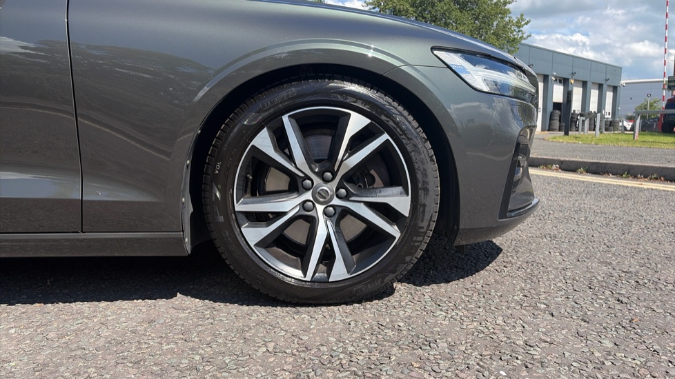 Volvo S60 2.0 T5 R DESIGN Plus 4dr Auto Petrol Saloon - Image 7