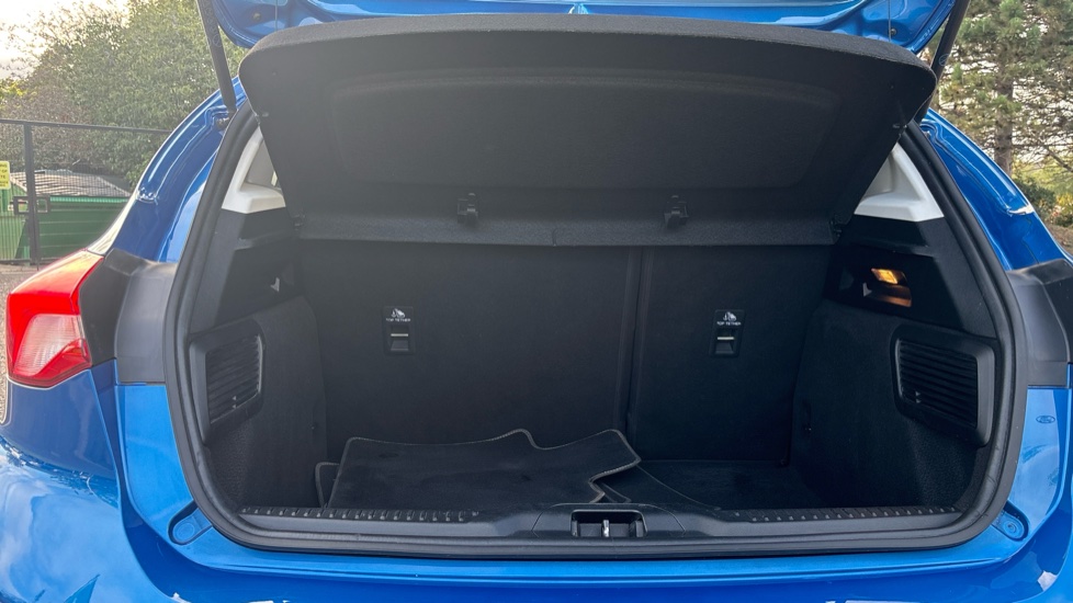 Ford Focus 1.0 EcoBoost Hybrid mHEV 125 Titanium X Ed 5dr Petrol Hatchback - Image 4