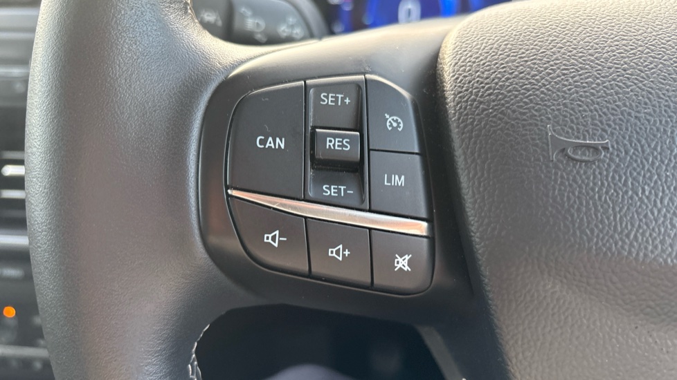 Ford Focus 1.0 EcoBoost Hybrid mHEV 125 Titanium X Ed 5dr Petrol Hatchback - Image 27
