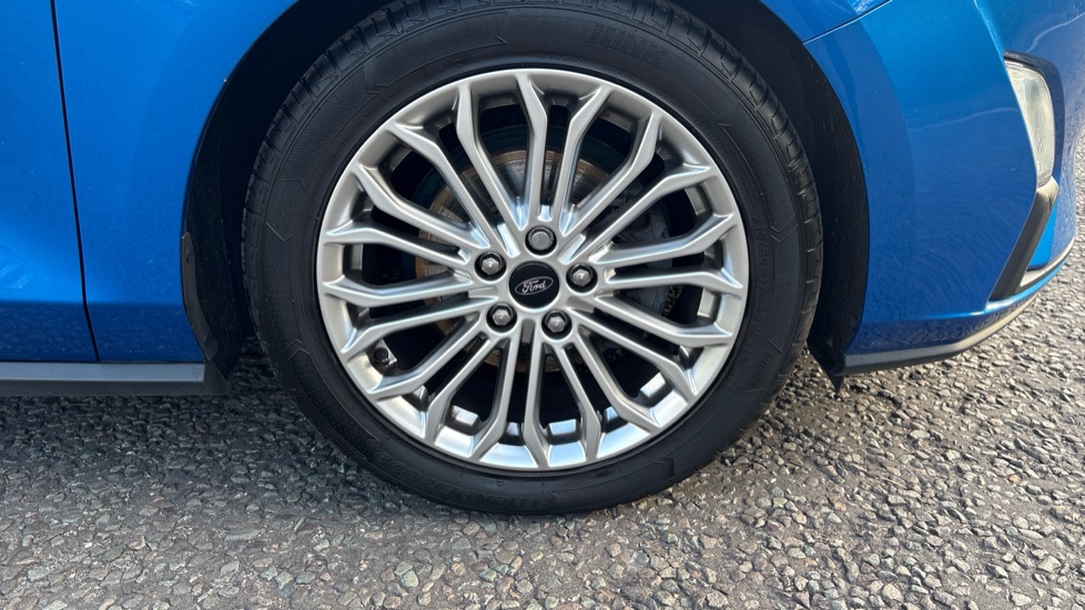 Ford Focus 1.0 EcoBoost Hybrid mHEV 125 Titanium X Ed 5dr Petrol Hatchback - Image 35