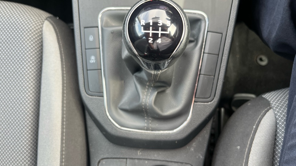 SEAT Ibiza 1.0 TSI 95 SE Technology [EZ] 5dr Petrol Hatchback - Image 28