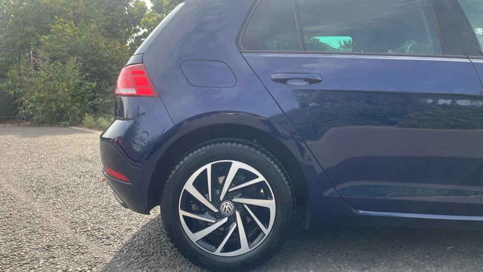 Volkswagen Golf 1.6 TDI Match 5dr DSG Diesel Hatchback - Image 7