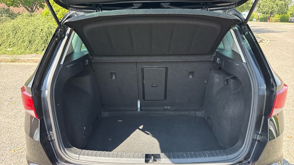 SEAT Ateca 1.0 TSI SE L [EZ] 5dr Petrol Estate - Image 4