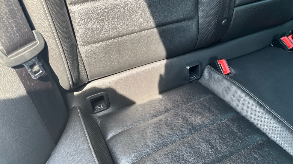 SEAT Ateca 1.0 TSI SE L [EZ] 5dr Petrol Estate - Image 36