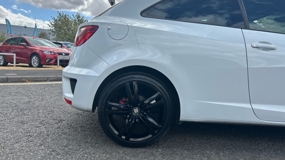 SEAT Ibiza 1.8 TSI Cupra Black 3dr Petrol Hatchback - Image 7