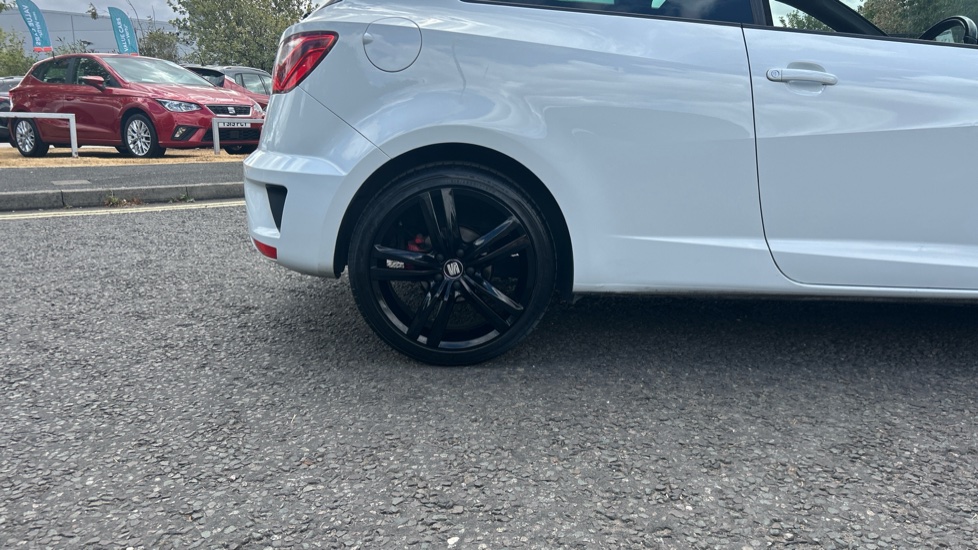 SEAT Ibiza 1.8 TSI Cupra Black 3dr Petrol Hatchback - Image 43