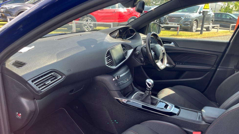 Peugeot 308 1.2 PureTech 130 GT Line 5dr Petrol Estate - Image 9