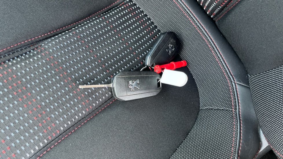 Peugeot 308 1.2 PureTech 130 GT Line 5dr Petrol Estate - Image 20