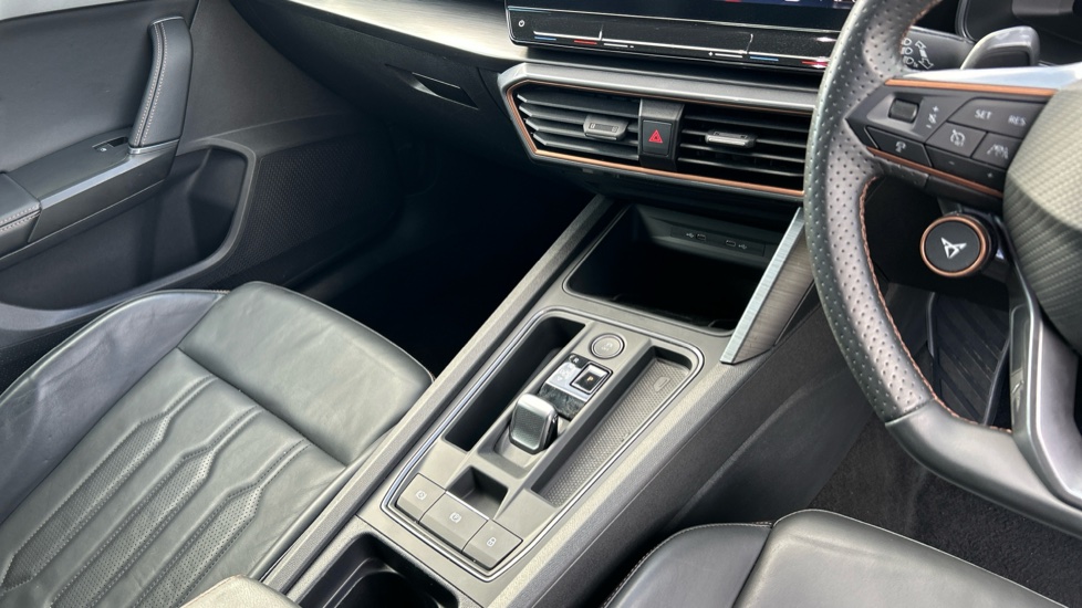 CUPRA Formentor 1.4 eHybrid 245 VZ2 5dr DSG Estate - Image 14