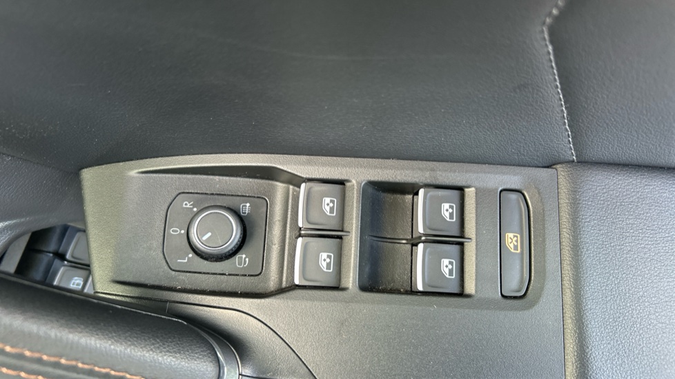 CUPRA Formentor 1.4 eHybrid 245 VZ2 5dr DSG Estate - Image 19