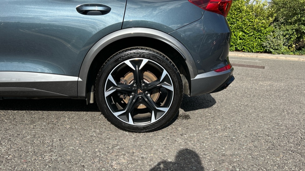 CUPRA Formentor 1.4 eHybrid 245 VZ2 5dr DSG Estate - Image 23
