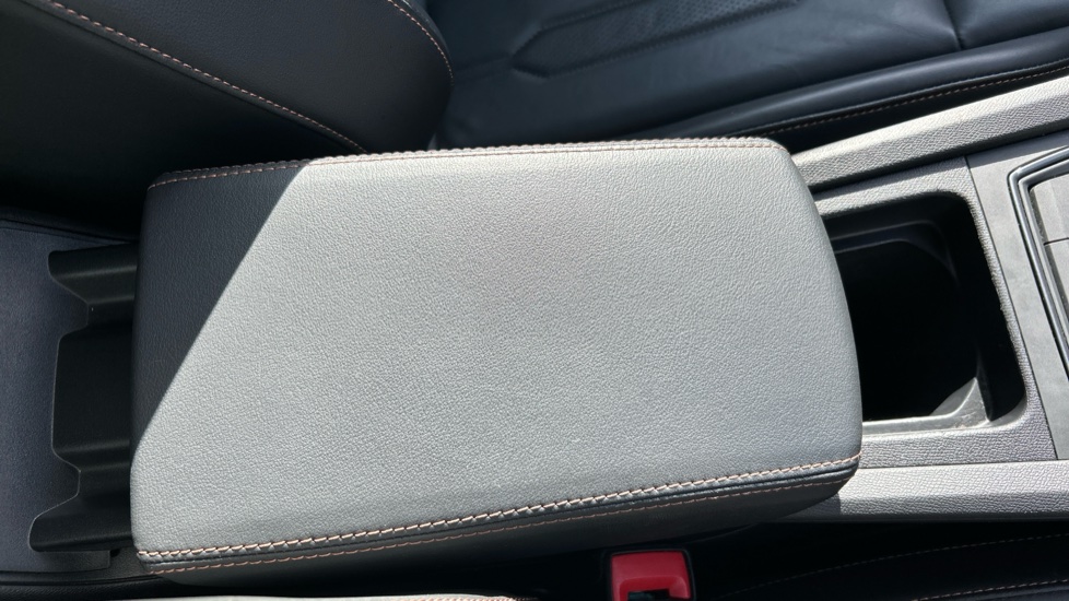 CUPRA Formentor 1.4 eHybrid 245 VZ2 5dr DSG Estate - Image 37