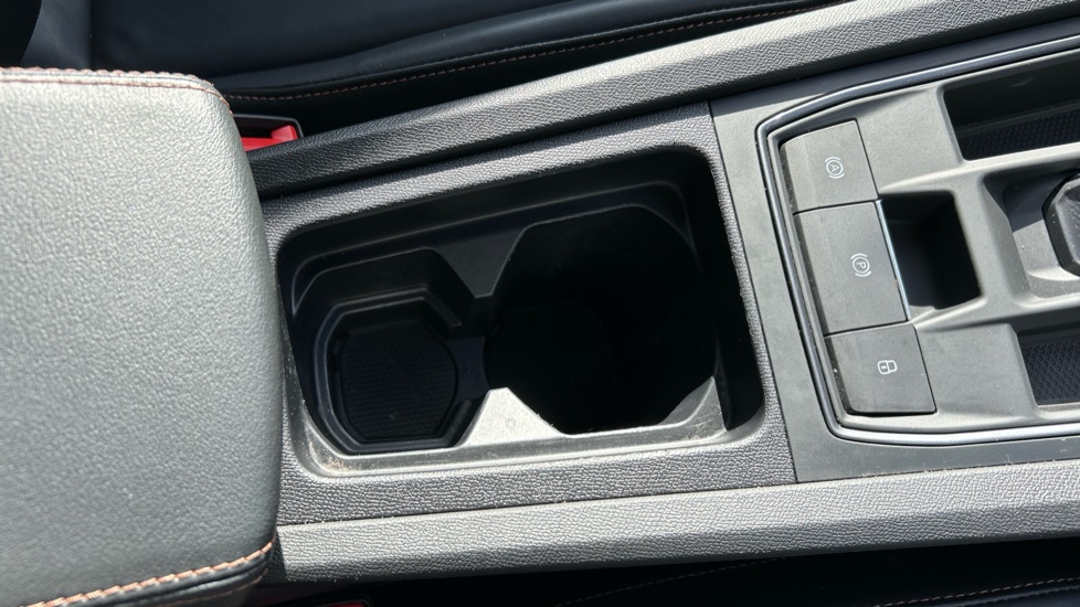 CUPRA Formentor 1.4 eHybrid 245 VZ2 5dr DSG Estate - Image 38