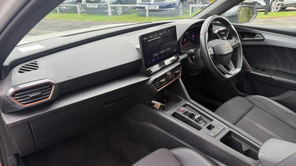CUPRA Leon 2.0 TSI VZ1 5dr DSG Petrol Hatchback - Image 2