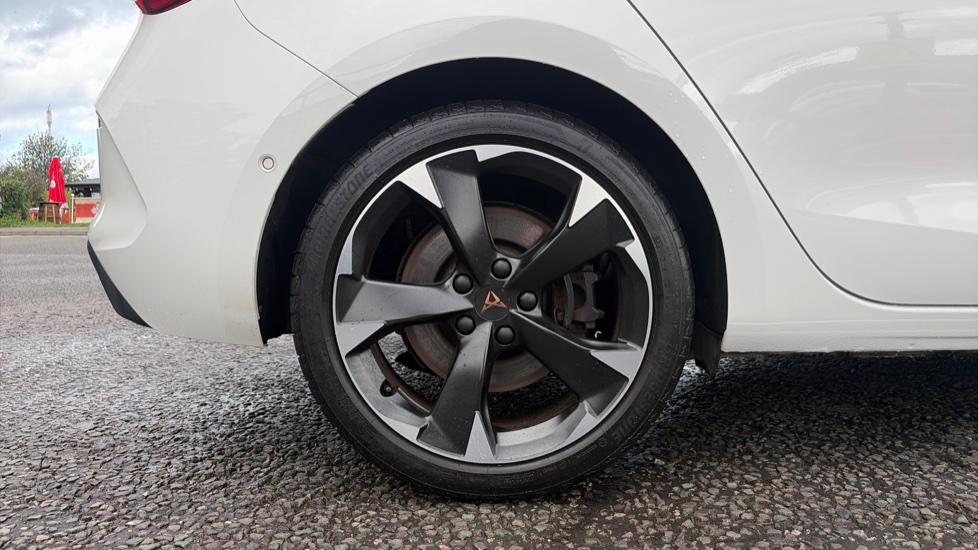 CUPRA Leon 2.0 TSI VZ1 5dr DSG Petrol Hatchback - Image 5