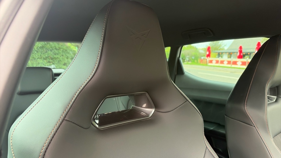 CUPRA Leon 2.0 TSI VZ1 5dr DSG Petrol Hatchback - Image 33