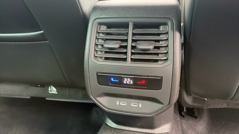 CUPRA Leon 2.0 TSI VZ1 5dr DSG Petrol Hatchback - Image 34
