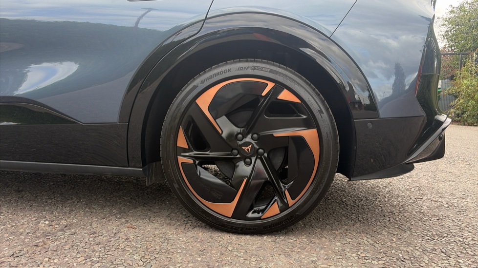 CUPRA Tavascan 250kW VZ1 77kWh AWD 5dr Auto [Winter Pack] Electric Estate - Image 5