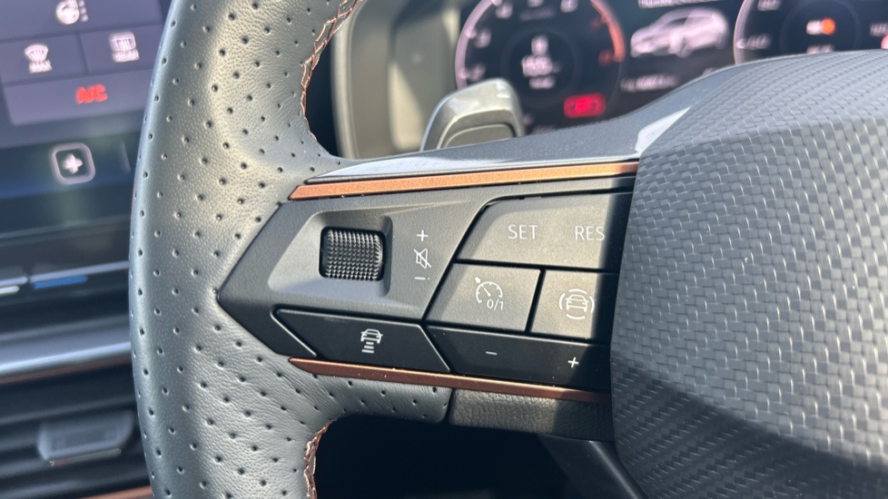 CUPRA Leon 2.0 TSI 300 VZ2 Design Edition 5dr DSG Petrol Hatchback - Image 17
