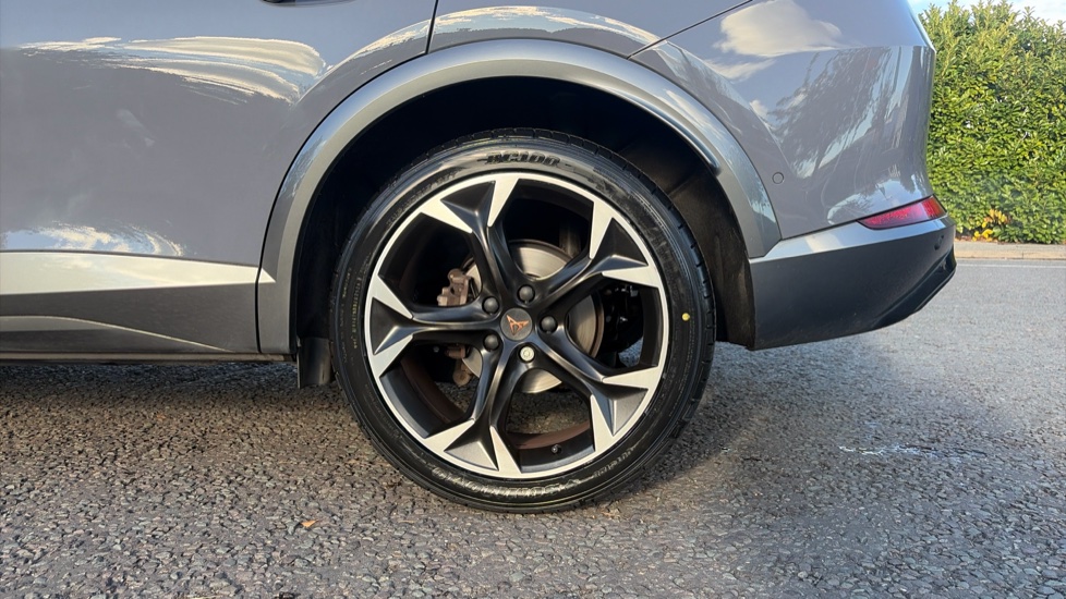 CUPRA Formentor 1.5 TSI 150 V2 5dr DSG Petrol Estate - Image 5
