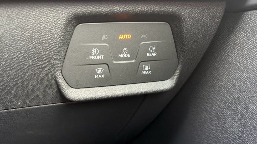 CUPRA Leon 2.0 TSI VZ1 5dr DSG Petrol Hatchback - Image 36
