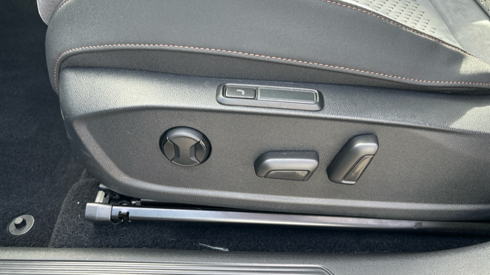 CUPRA Born 169kW e-Boost V3 77kWh 5dr Auto Electric Hatchback - Image 38