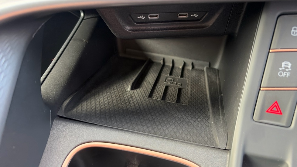 CUPRA Terramar 1.5 eTSI 150 V2 5dr DSG Petrol Hatchback - Image 27
