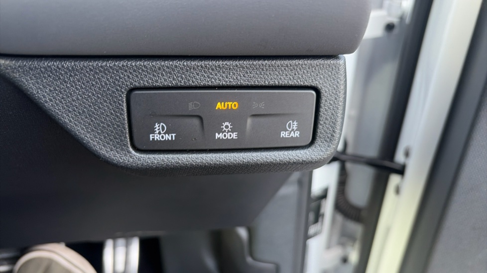 CUPRA Terramar 1.5 eTSI 150 V2 5dr DSG Petrol Hatchback - Image 33