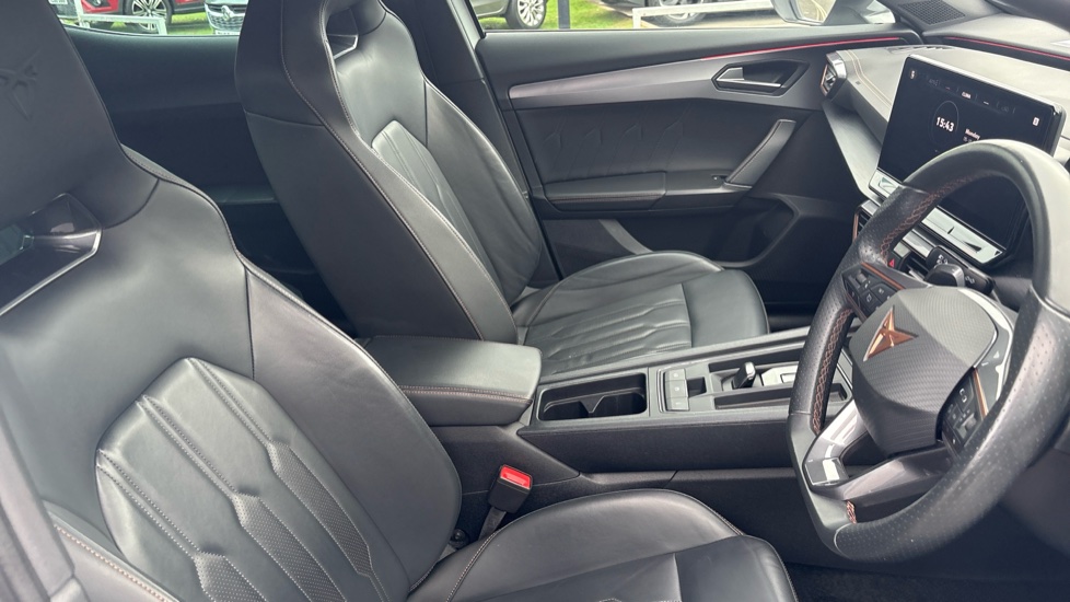 CUPRA Formentor 1.4 eHybrid 204 V2 5dr DSG Estate - Image 15