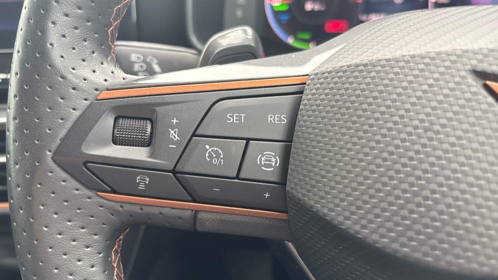 CUPRA Formentor 1.4 eHybrid 204 V2 5dr DSG Estate - Image 17