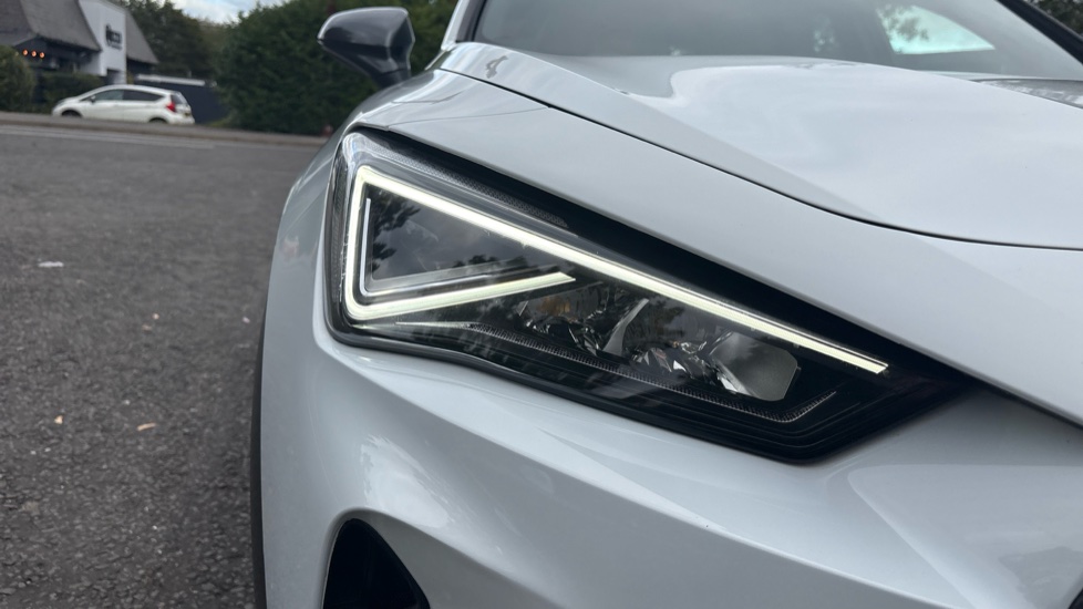 CUPRA Formentor 1.4 eHybrid 204 V2 5dr DSG Estate - Image 35